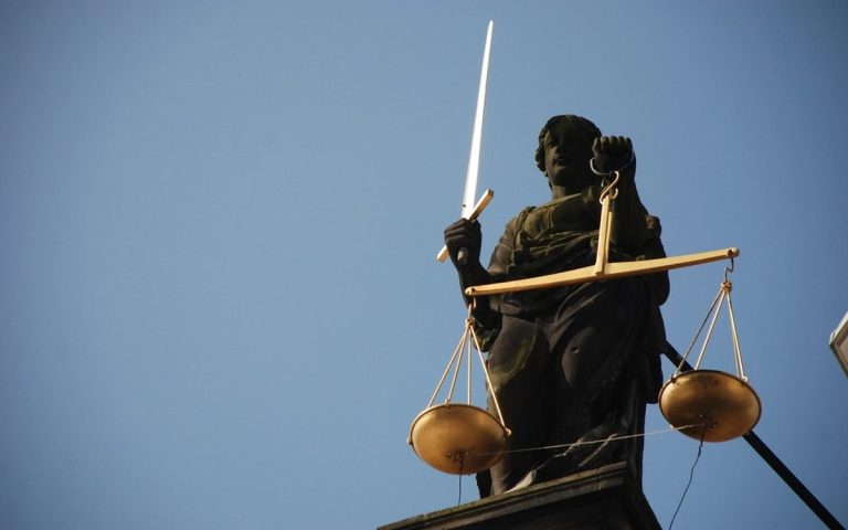 기업변호사 선임 비용과 공정거래 심사 절차 상담 때 챙길 것